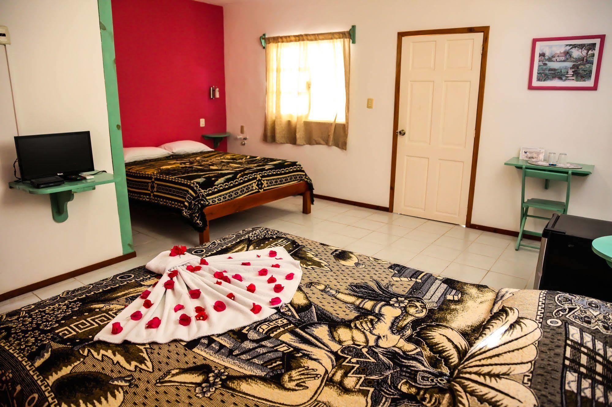 Hotel Residencia La Mariposa Tulum Pueblo Buitenkant foto