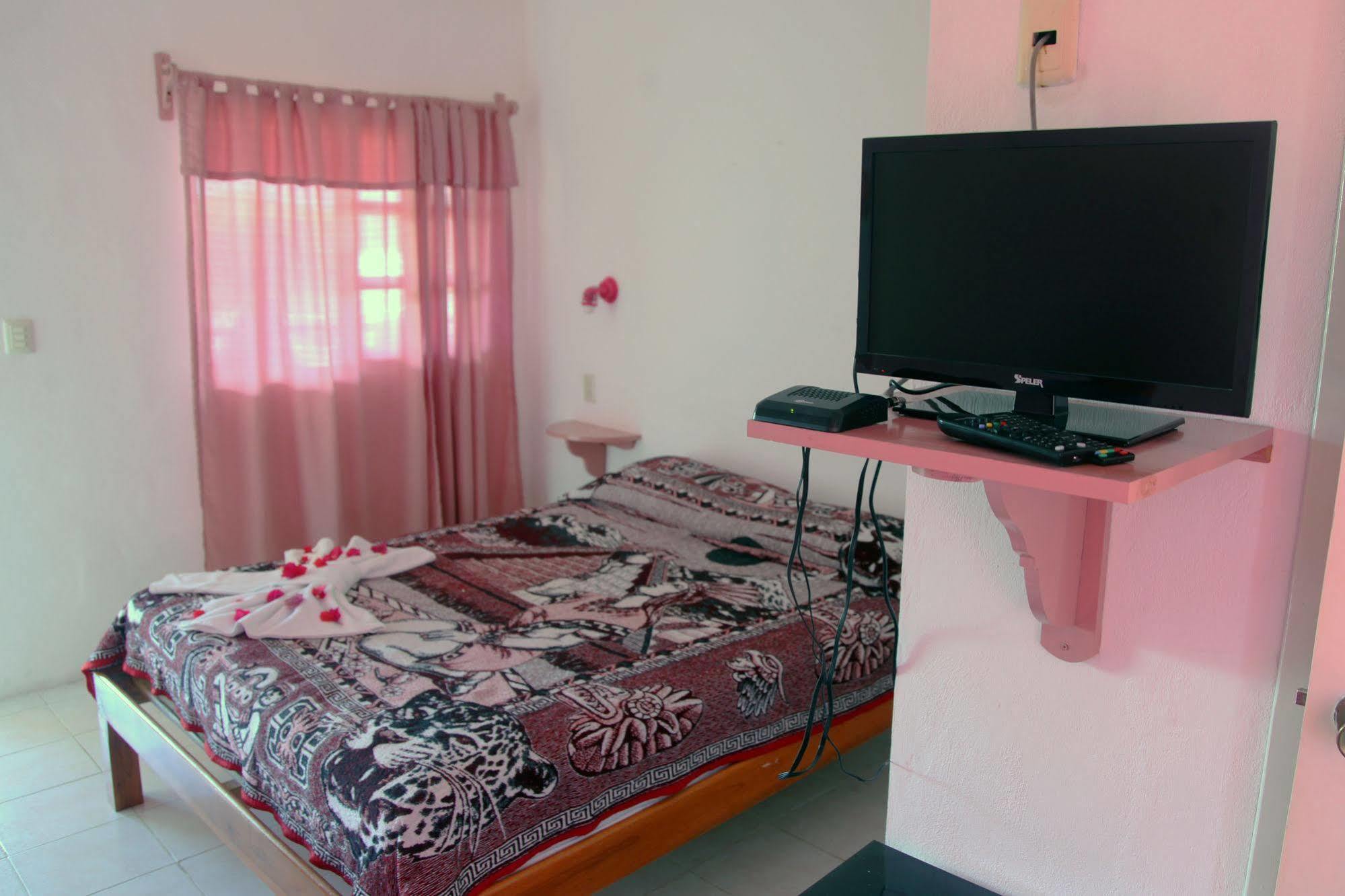 Hotel Residencia La Mariposa Tulum Pueblo Buitenkant foto